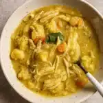 anti inflammatory cauliflower chicken soup